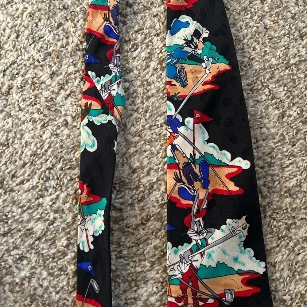 🦋 Looney Tunes Black Golf Men’s Tie 90s Cartoon Retro Space Jam Bugs Bunny